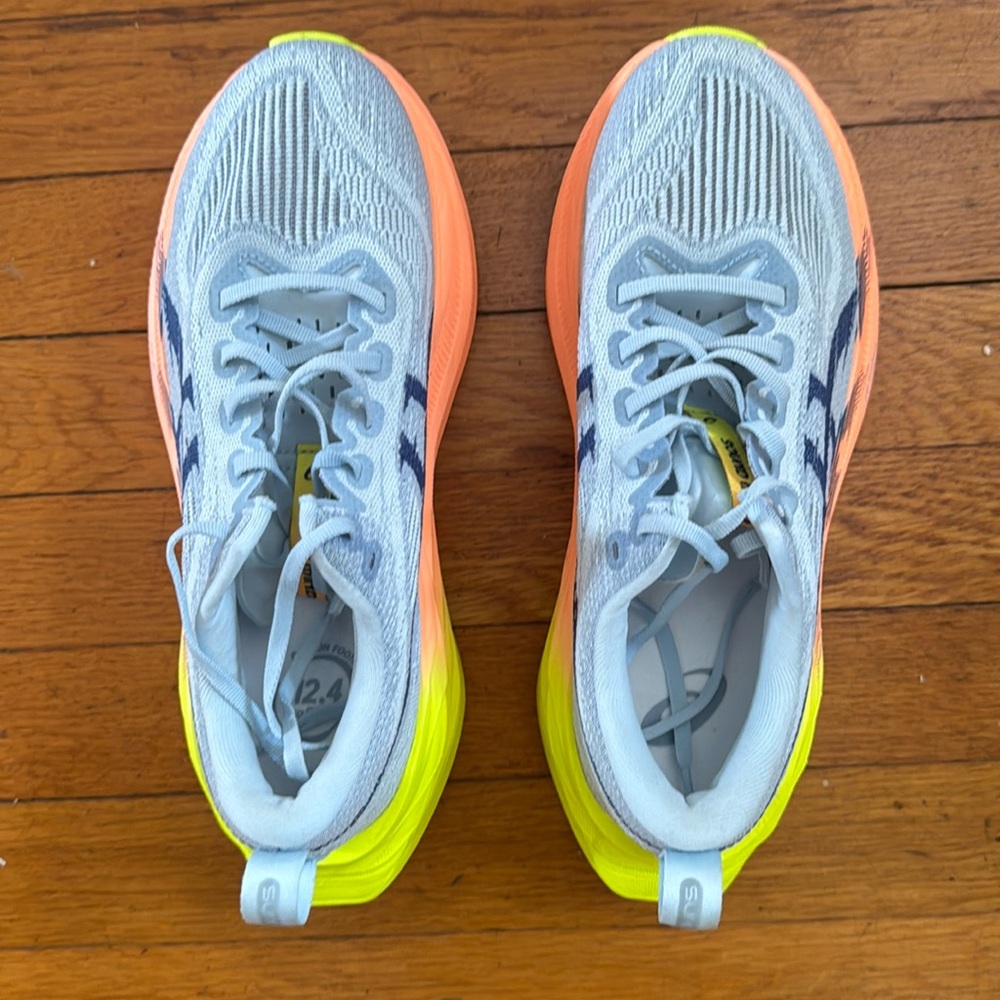 Asics Superblast 2 Paris Men 6 /Women 7.5- Like New with Box